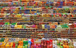 Supermarché. Unsplash, © Peter Bond.