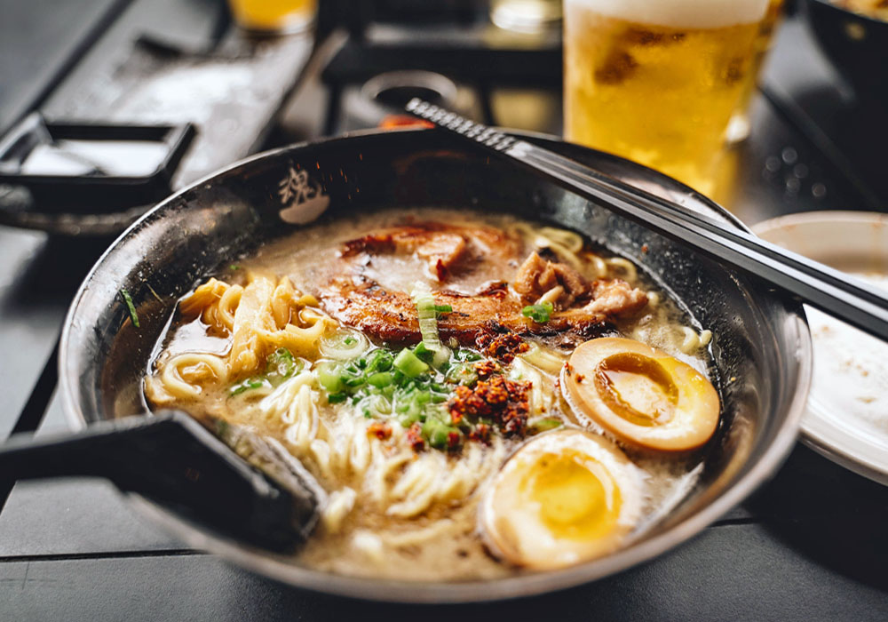 Ramen. Unsplash, © Diego Lozano.