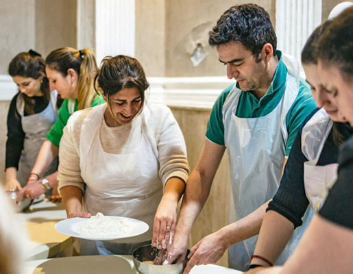 Atelier de fabrication de pizzas, Naples. © GetYourGuide.